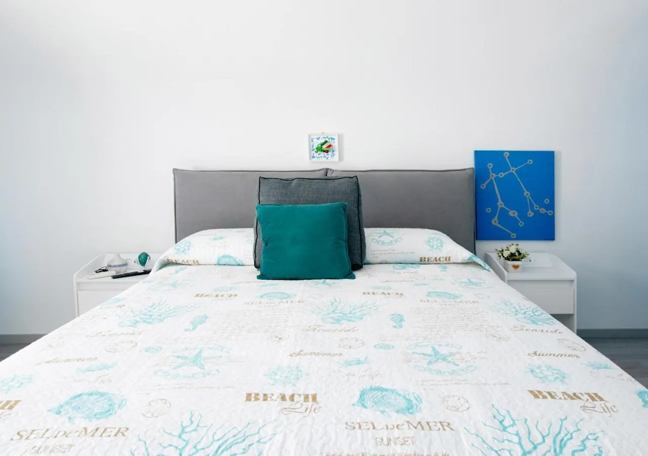 Blue Twins Holiday House Napoli Italien