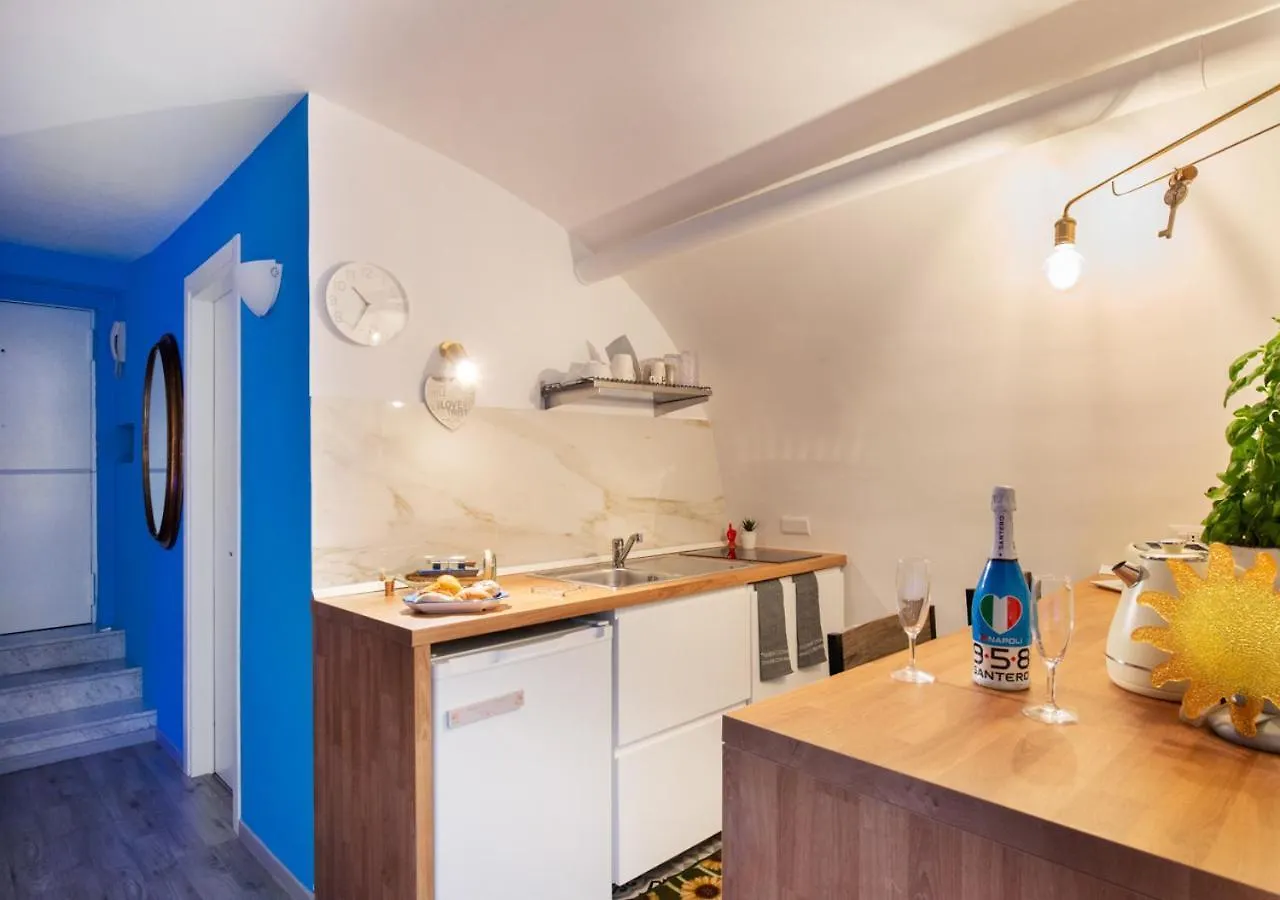 Blue Twins Holiday House Naples Apartment